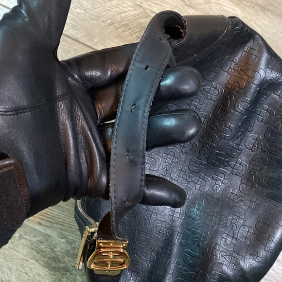 Gucci medium-sized hobo bag 	W16.5 x H11.8 x D0.8inch Handle Height：9.1 902 - Picture 6 of 16